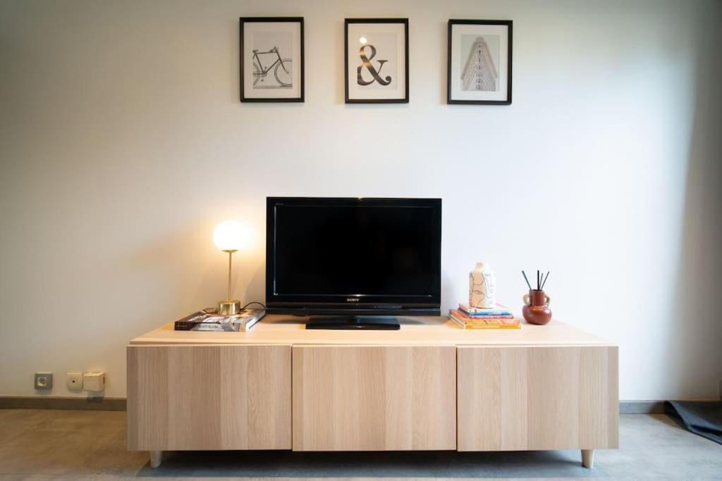 Air-Conditioned Apartment With Private Parking Marseilles Buitenkant foto