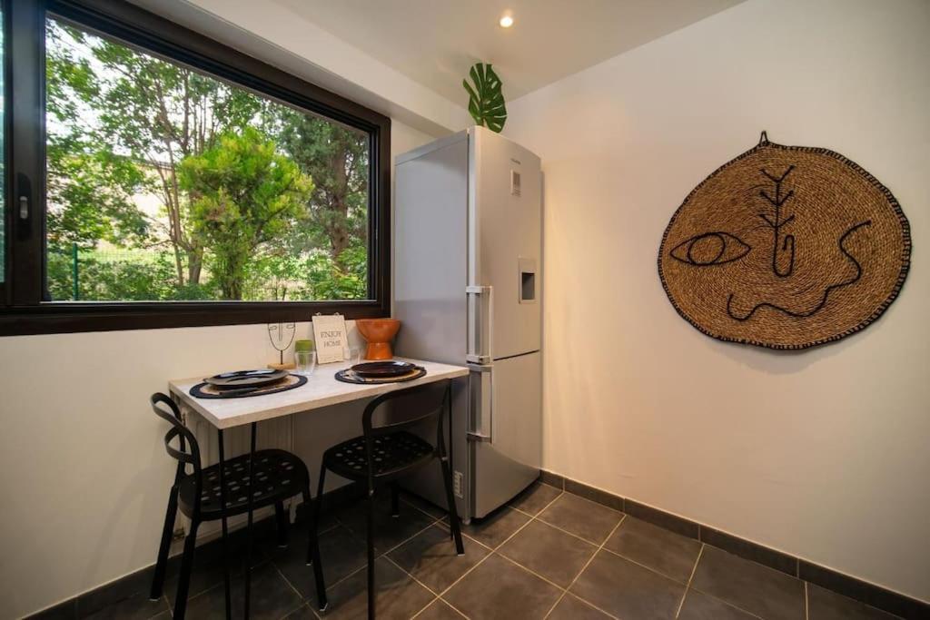 Air-Conditioned Apartment With Private Parking Marseilles Buitenkant foto